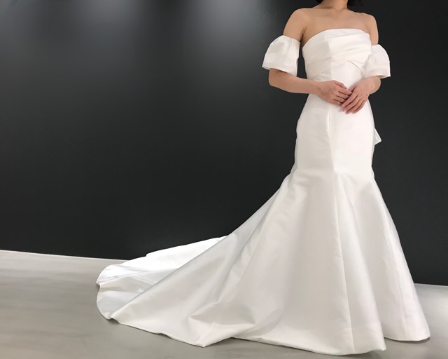 ウェディングドレス_モニーク・ルイリエ