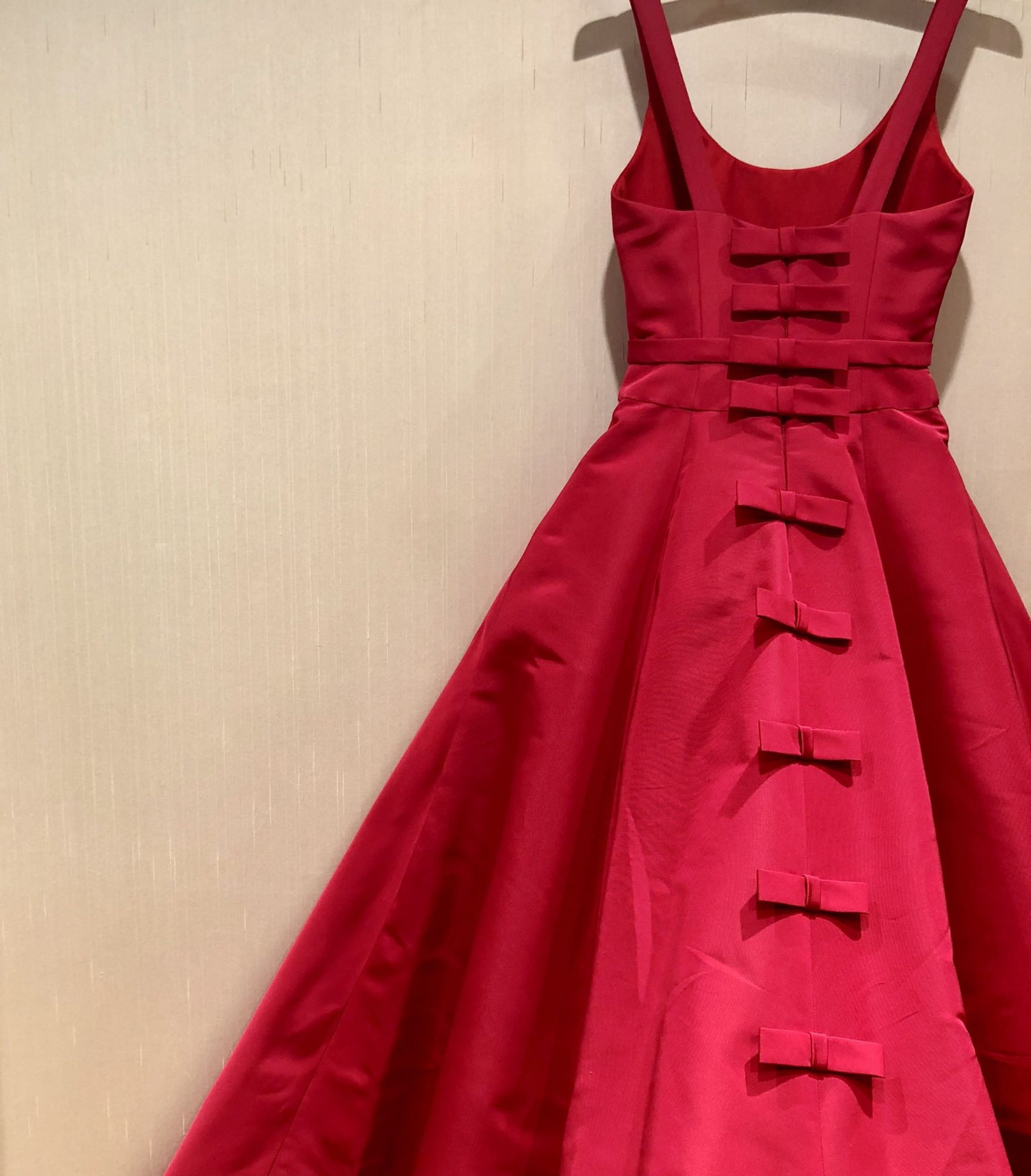 肩付き 赤 カラードレス