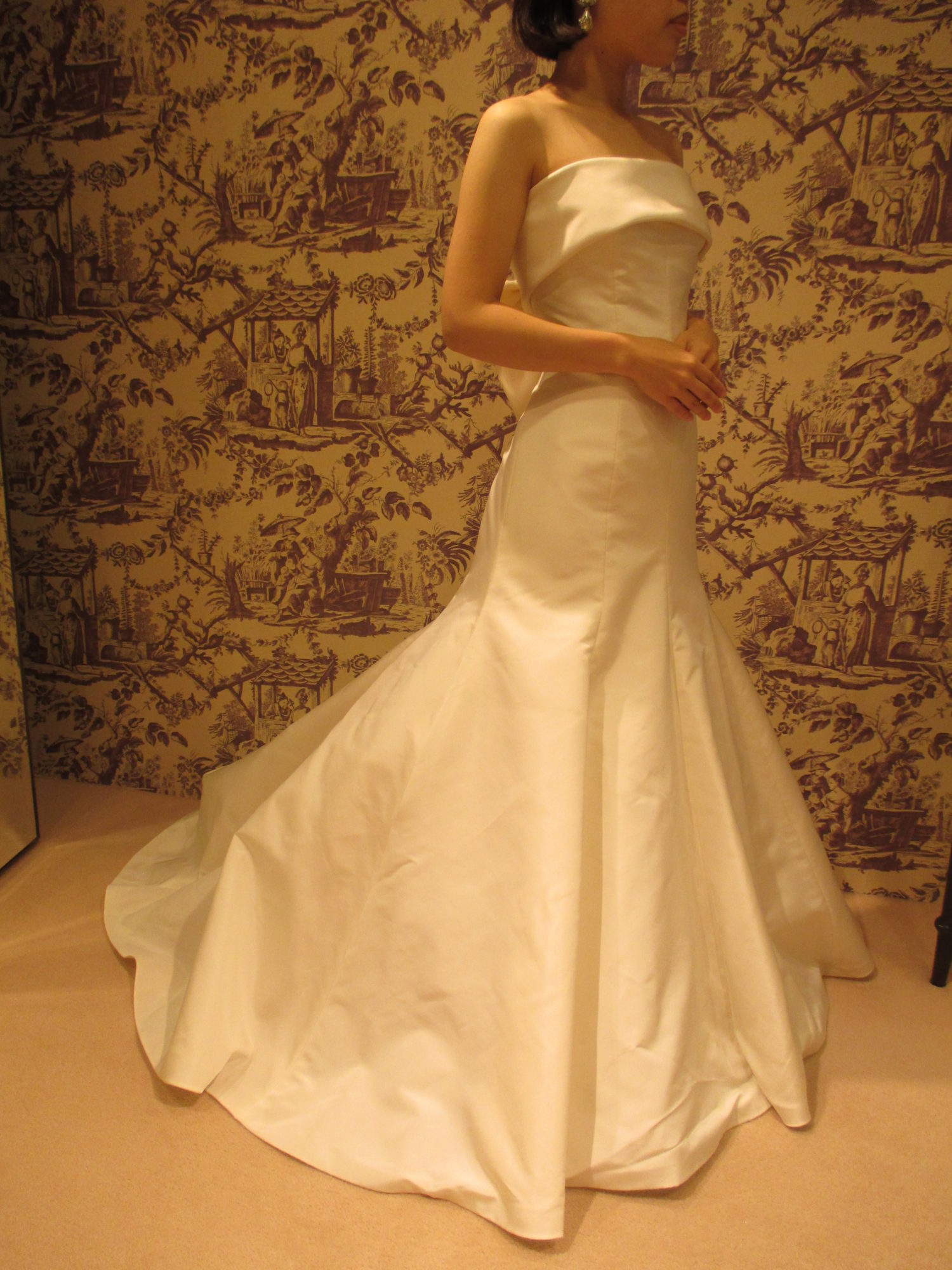 マーメイドライン サテン