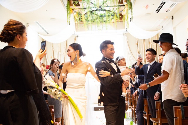 挙式_フラワーシャワー_バージンロード