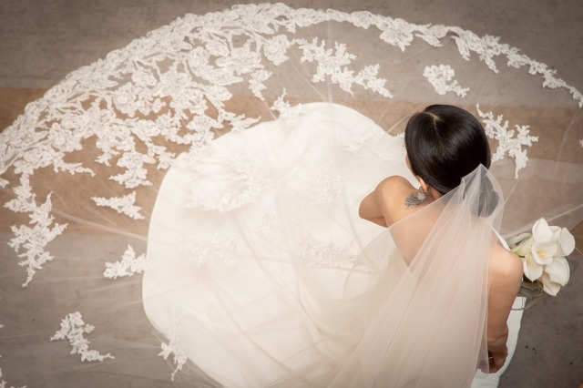 ウェディングドレス_スレンダー_アンバルジ