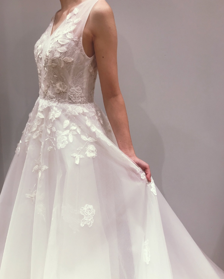 新作 ウェディングドレス