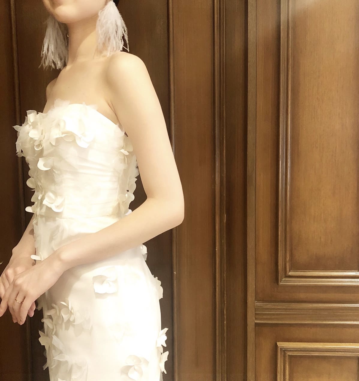 エリザベスフィルモアの3Dフラワーのウエディングドレス