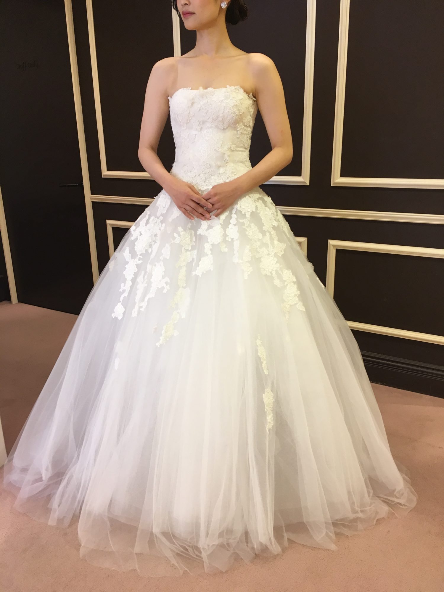 ウェディングドレス Aライン