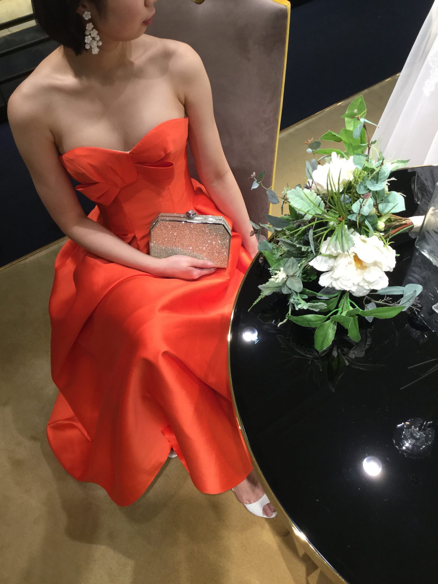 クラッチバッグのコーディネート