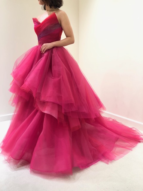 モニークルイリエのカラードレス