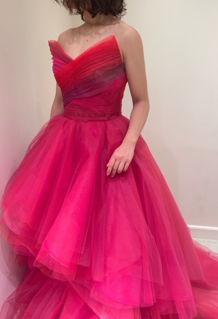 モニークルイリエのカラードレス