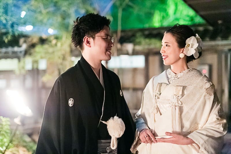 REEM ACRA(リーム・アクラ)のAラインをお召しになった花嫁様の披露宴の様子