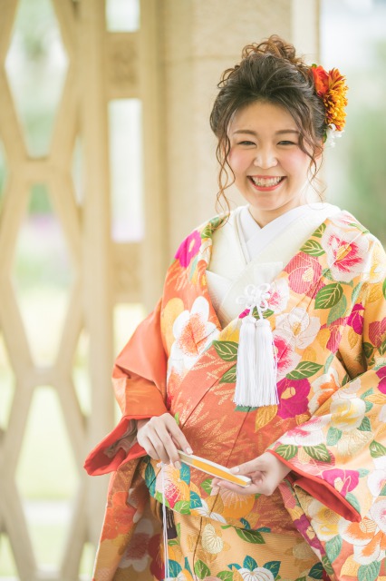 橙色の花柄の色打掛