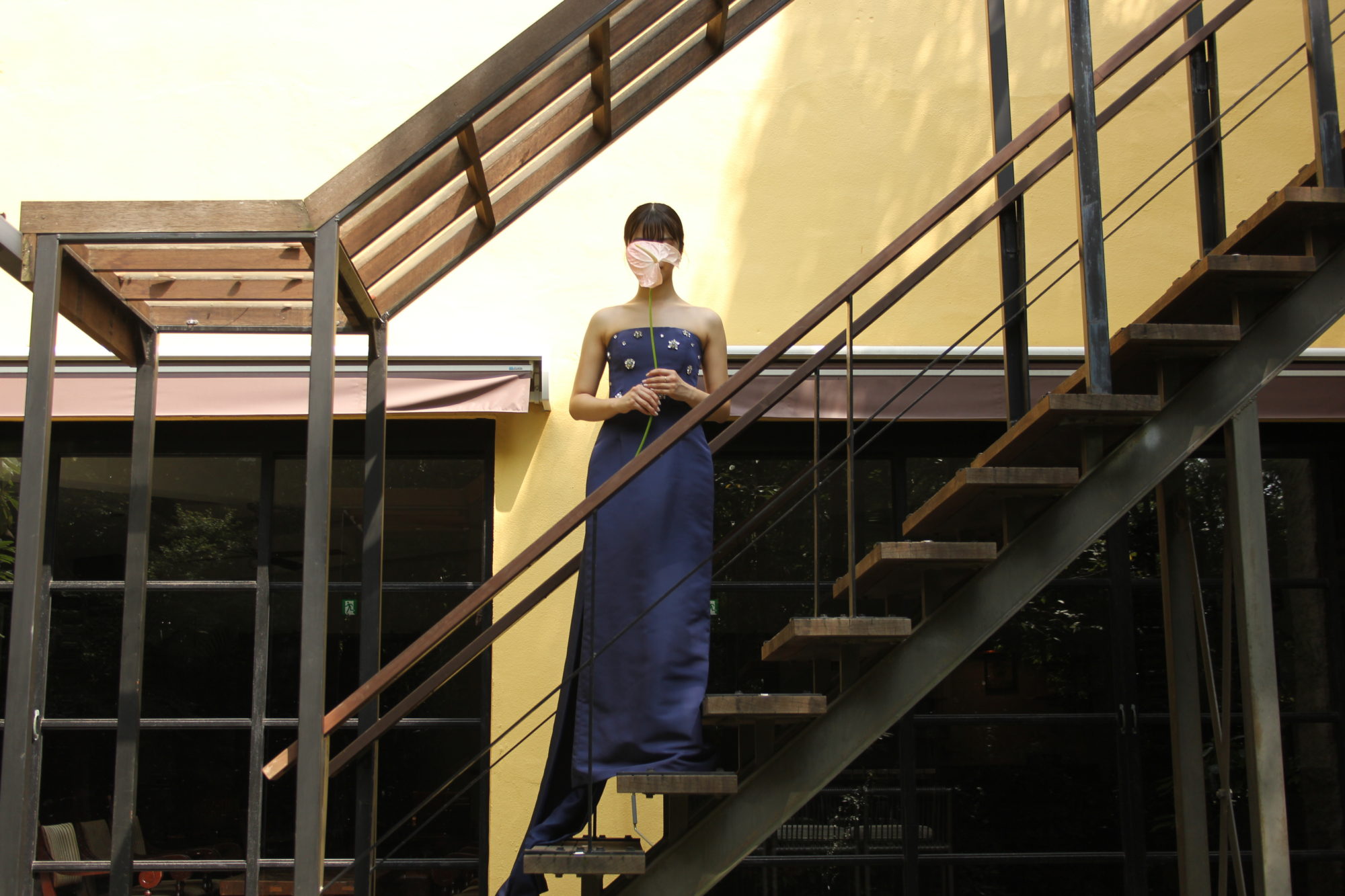 ザナンザンハウスにオススメのブルーのカラードレスのご紹介