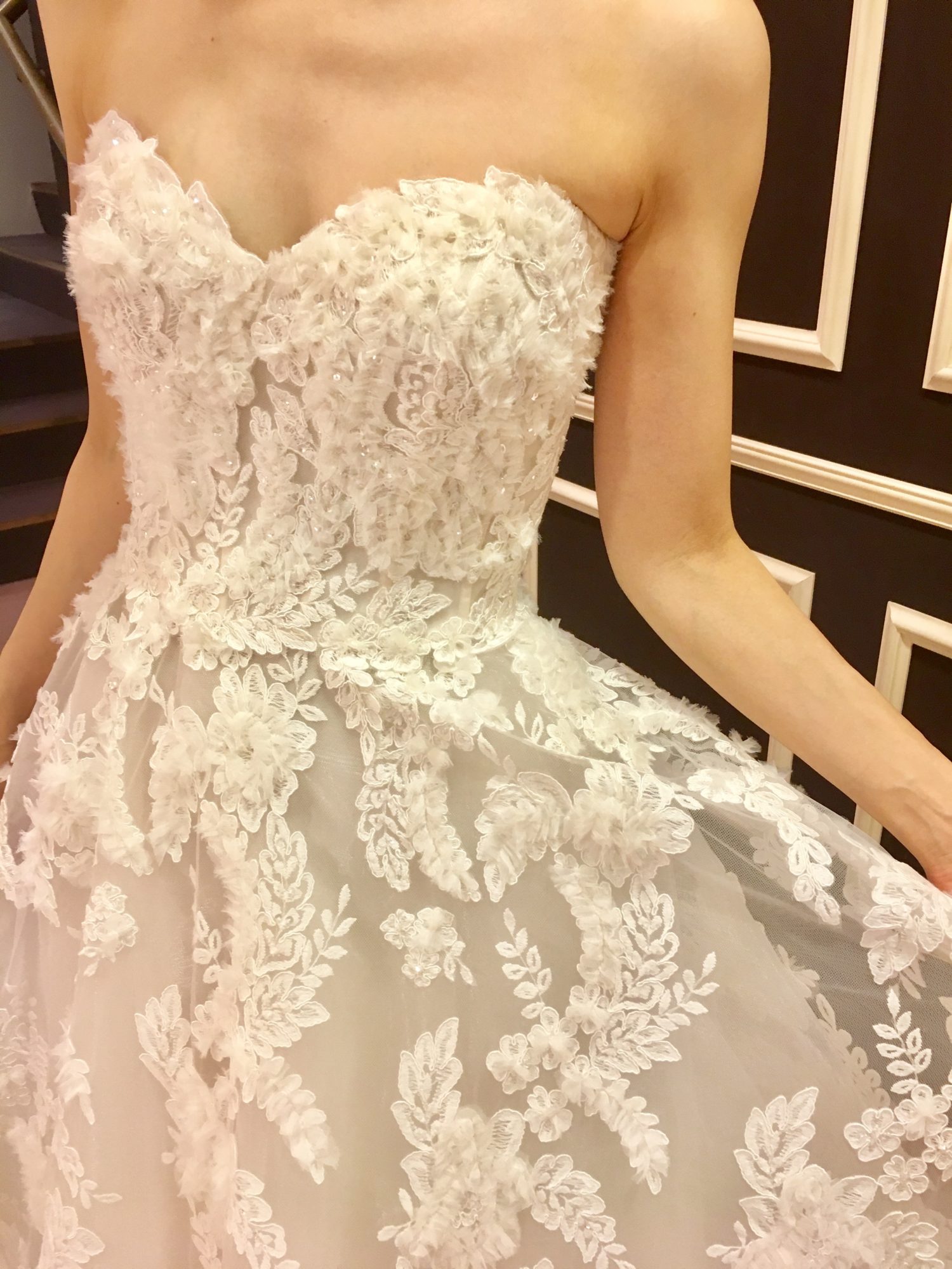 ウェディングドレス ハートカット