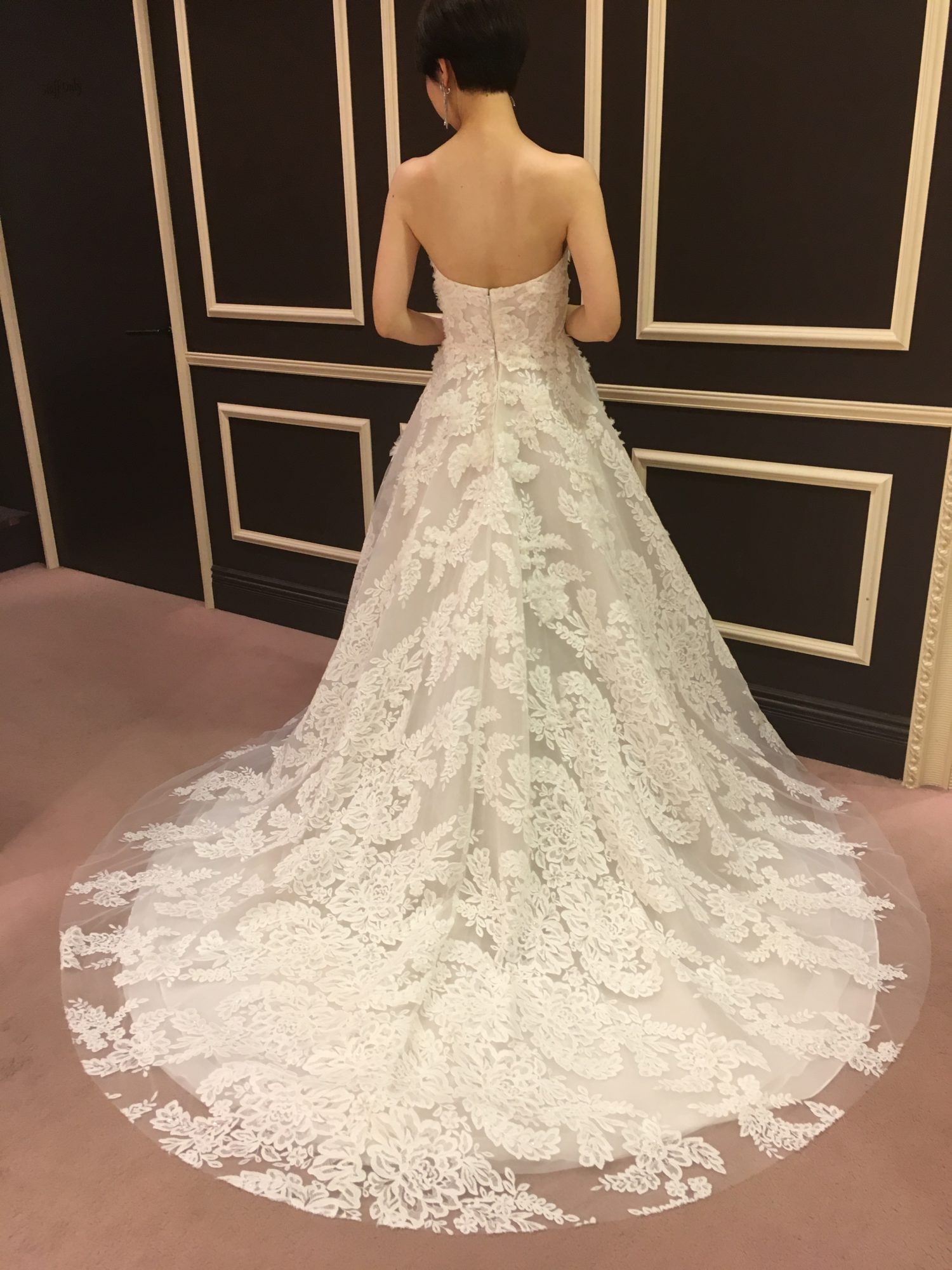 ウェディングドレス マークイングラム