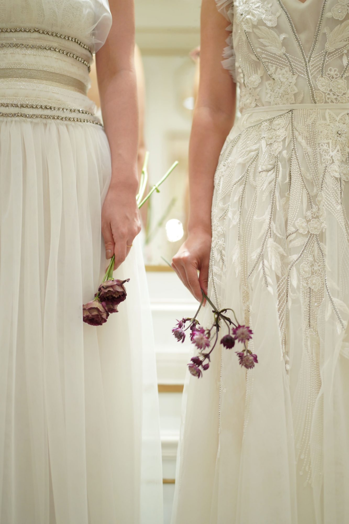 ザトリートドレッシングで人気のNAEEMKHANのウエディングドレス