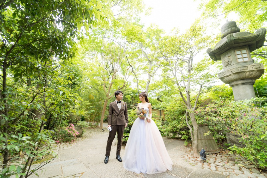 京都ソウドウの緑が美しいお庭での撮影