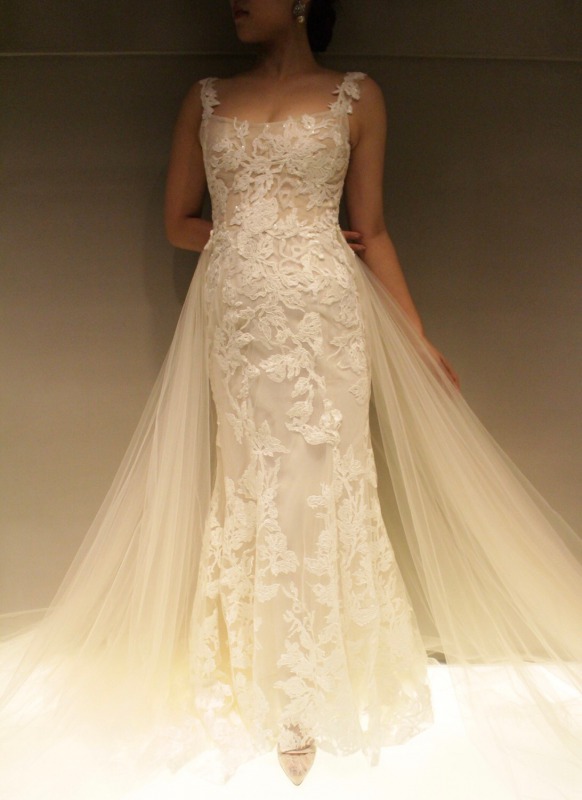 ザ・トリートドレッシングのモニークルイリエの人気ウェディングドレス