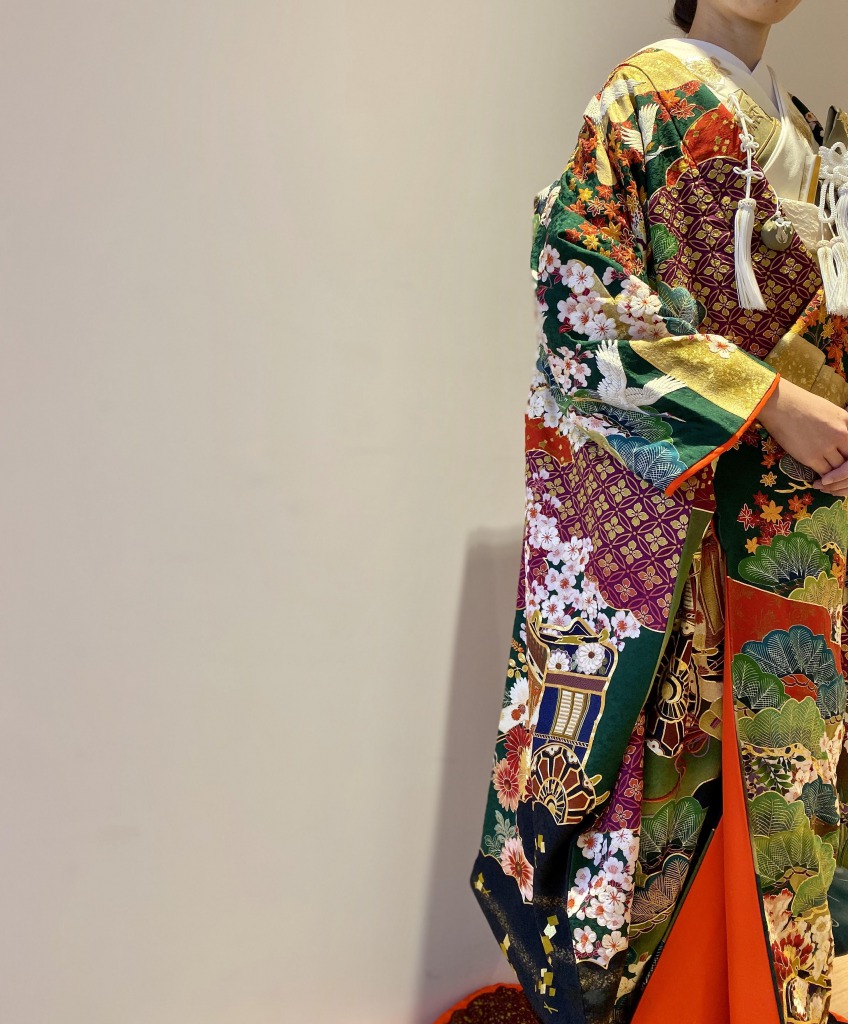 ザトリートドレッシングオリジナルの和装小物を使用した色打掛のコーディネートのご紹介