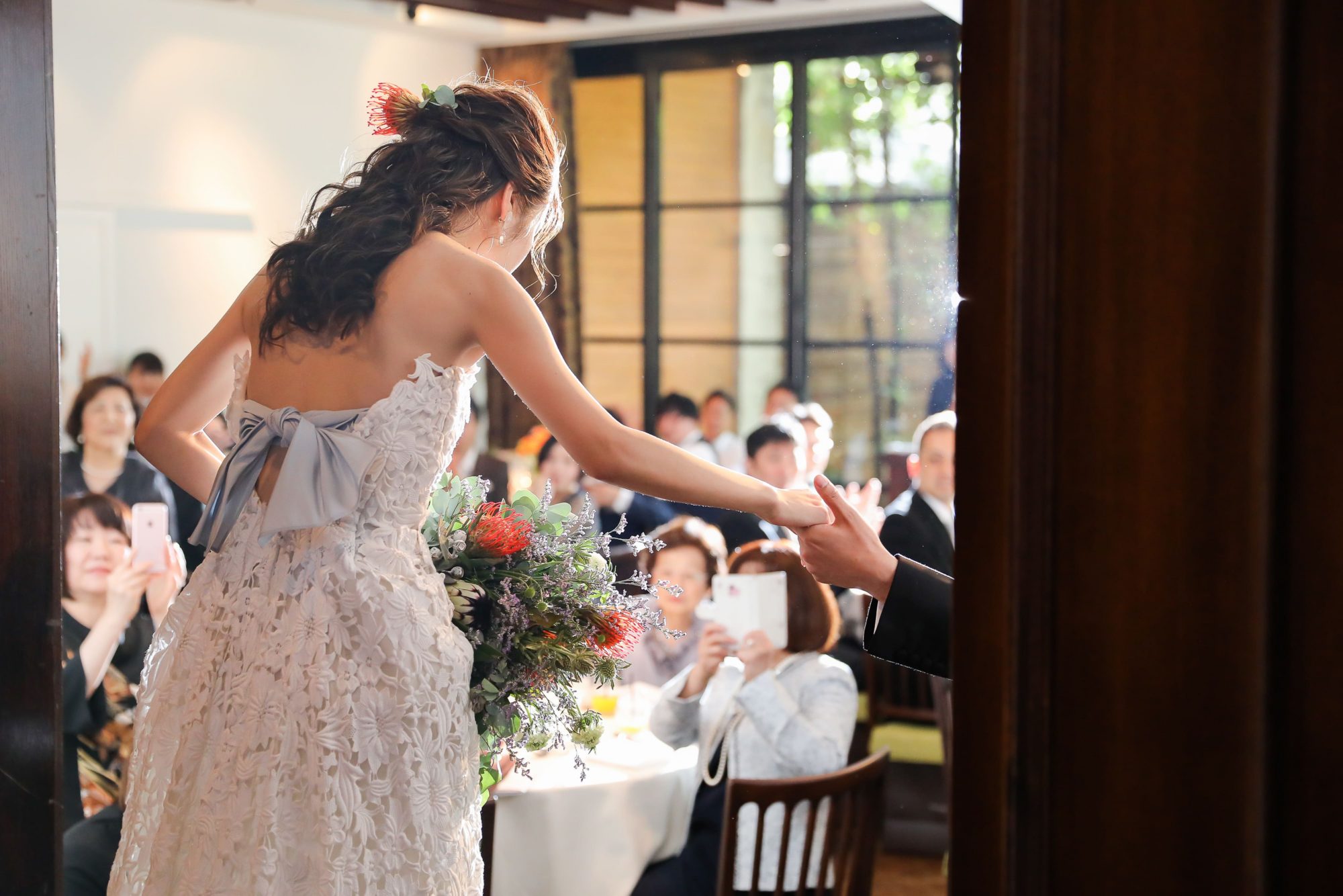 ザトリートドレッシングで人気のキャロリーナへレラのウエディングドレス