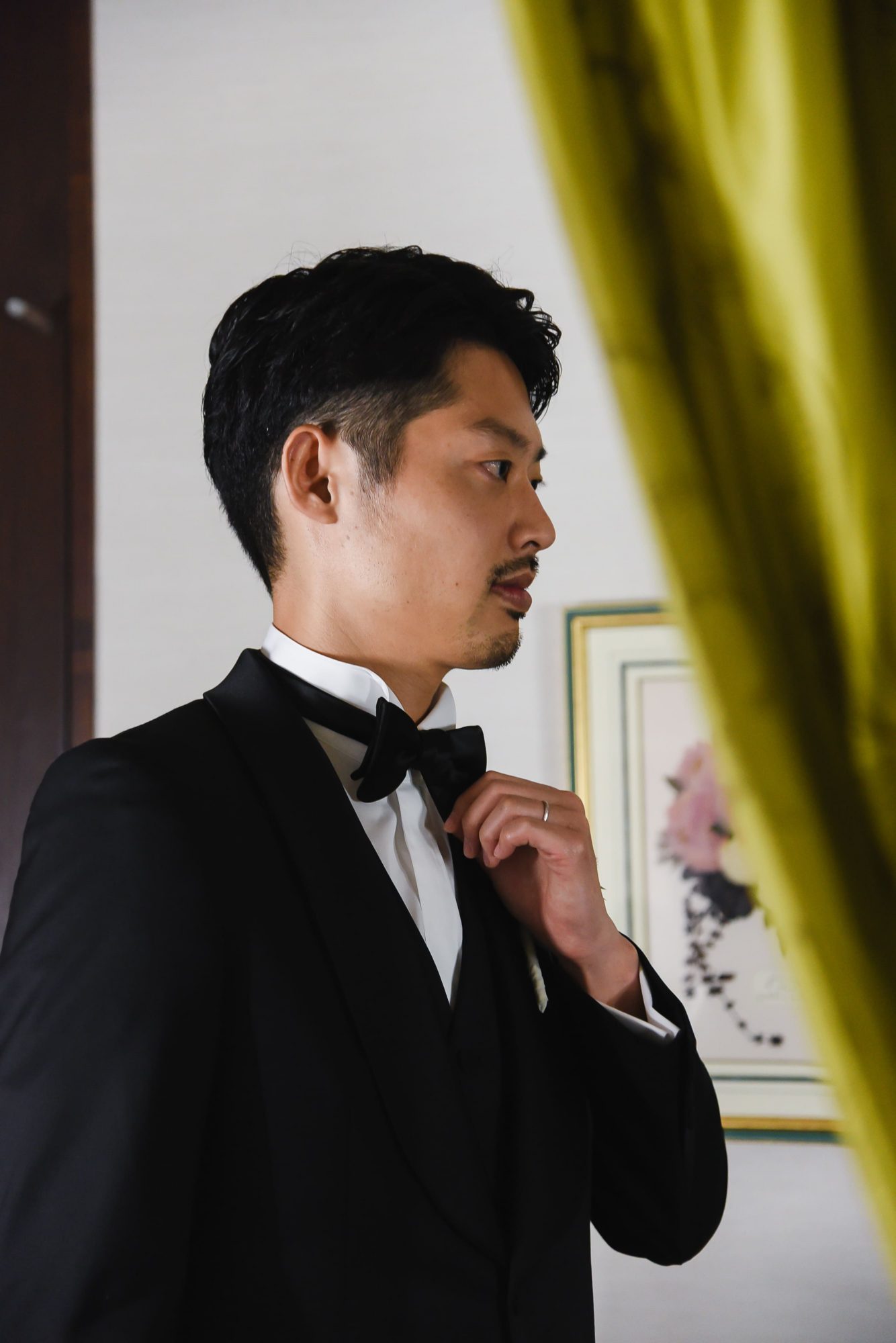 ザトリートドレッシングで人気のブラックのタキシード