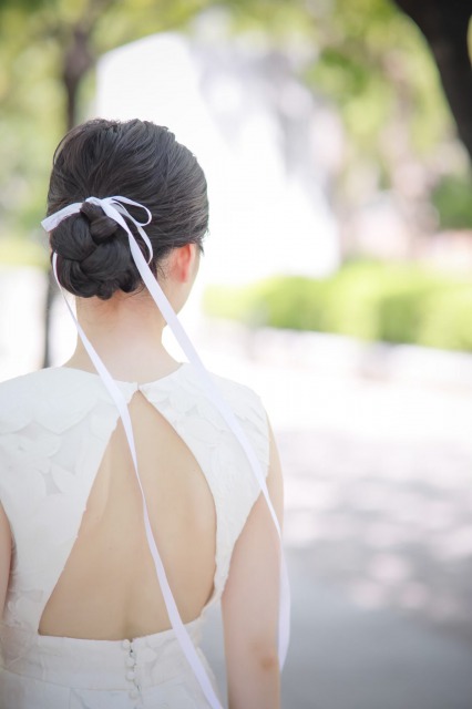 THE TREAT DRESSING インポートウエディングドレス リボンヘッドアクセサリーのコーディネート