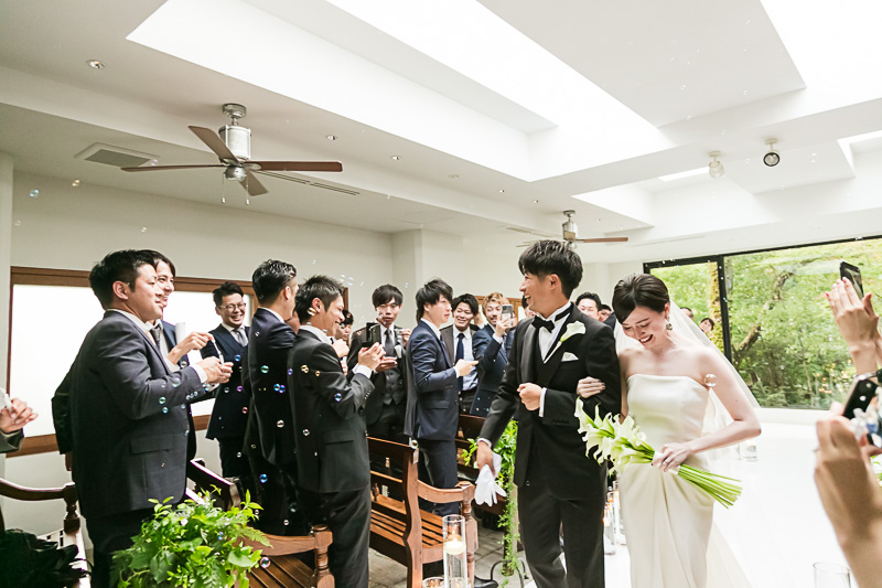 ザナンザンハウスで挙式を行われたお二人の様子