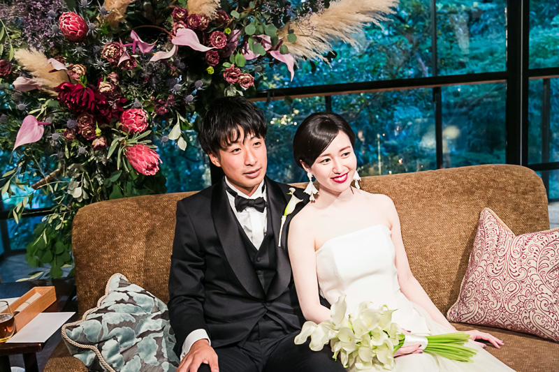 ザトリートドレッシングで人気のオスカーデラレンタのイヤリングをお付けになられたご新婦様