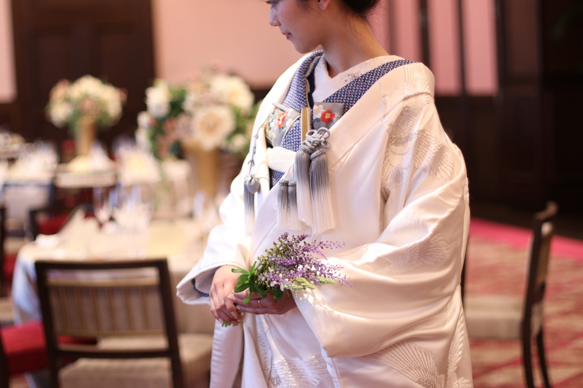 ザコンダーハウスにて紺の色掛下のコーディネートの紹介