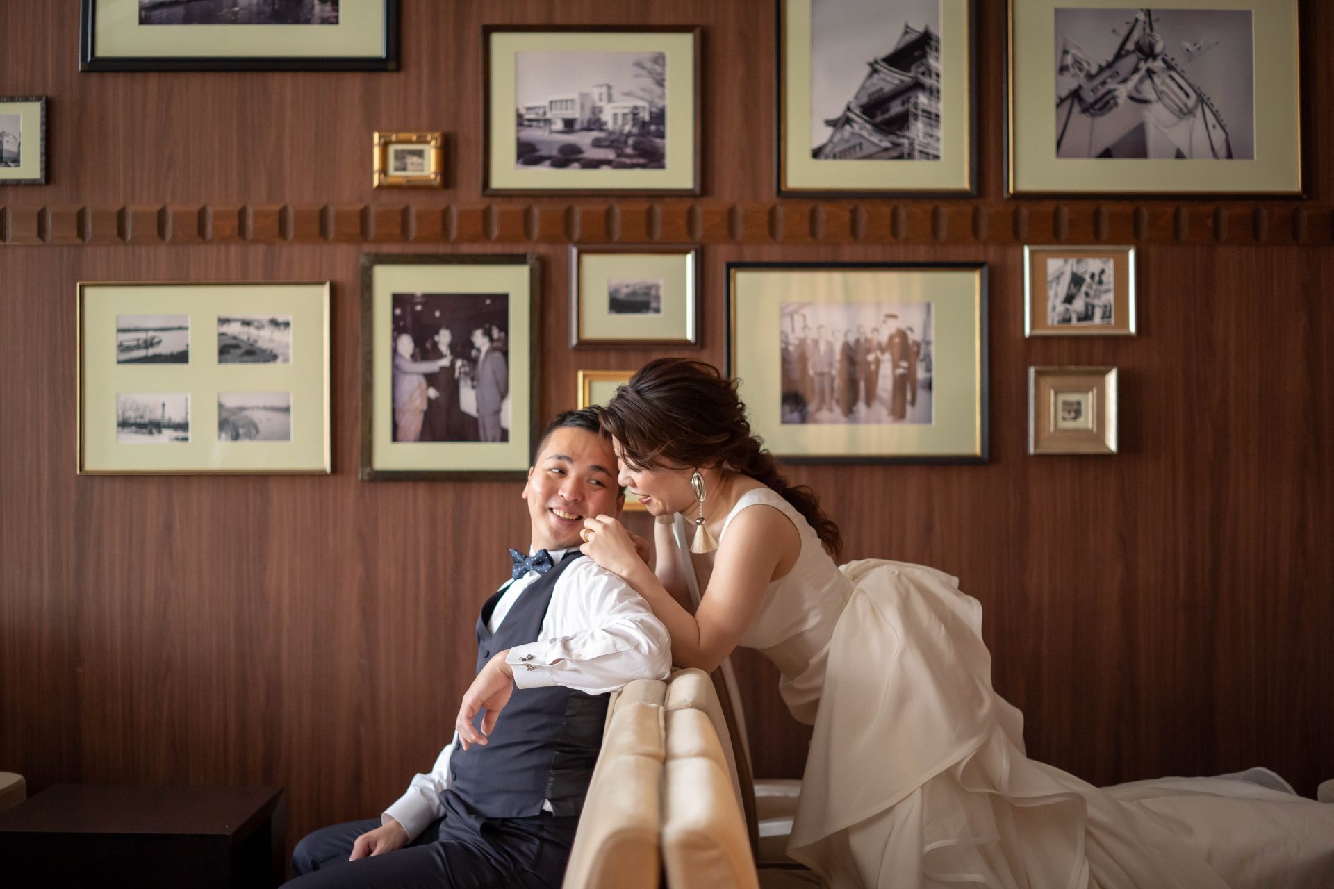 ザ・トリート・ドレッシングネイビーのタキシードをお召になったご新郎様