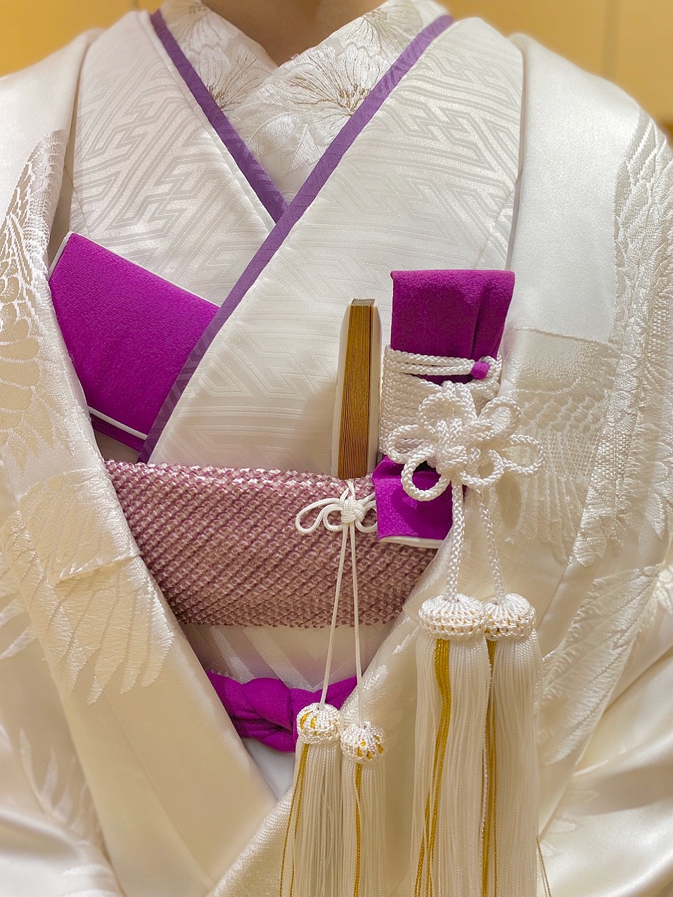 京都和婚におすすめの襲色目を用いた紫や藤色の白無垢のコーディネート