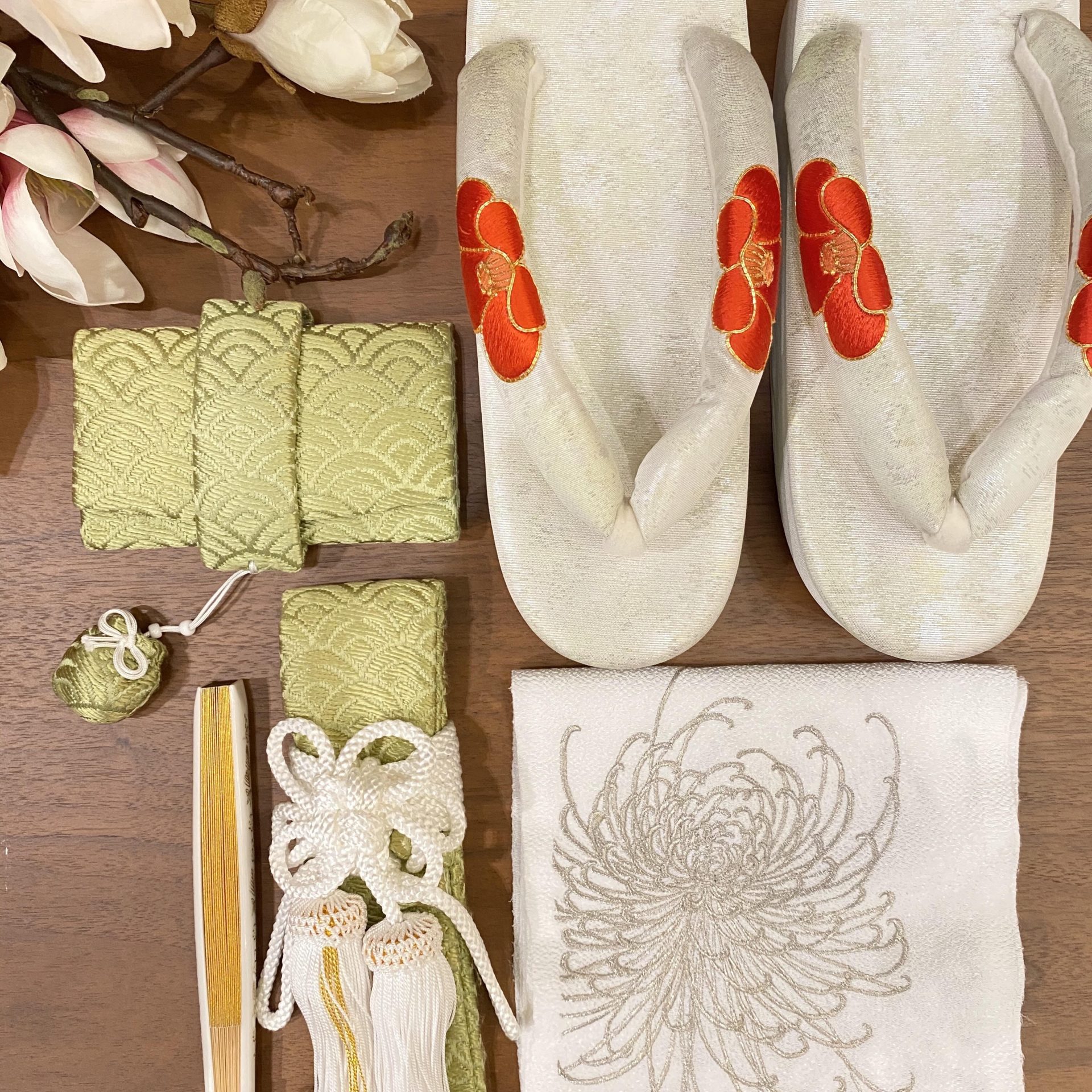 ザ・トリートドレッシングの刺繍が美しい新作和装小物