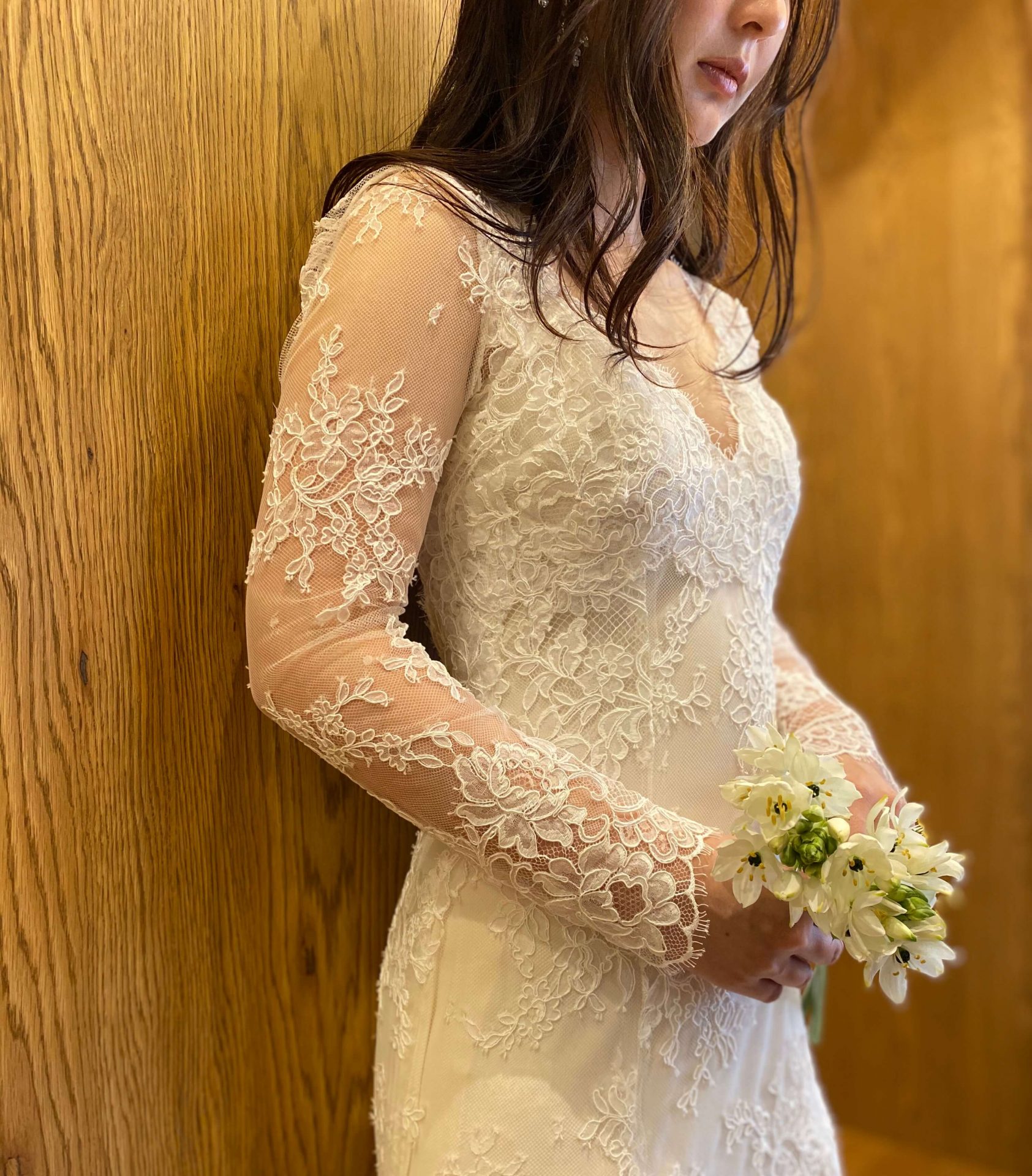 おしゃれなインポートのウェディングドレスがお好きな新婦様におすすめのモニークルイリエのウェディングドレス