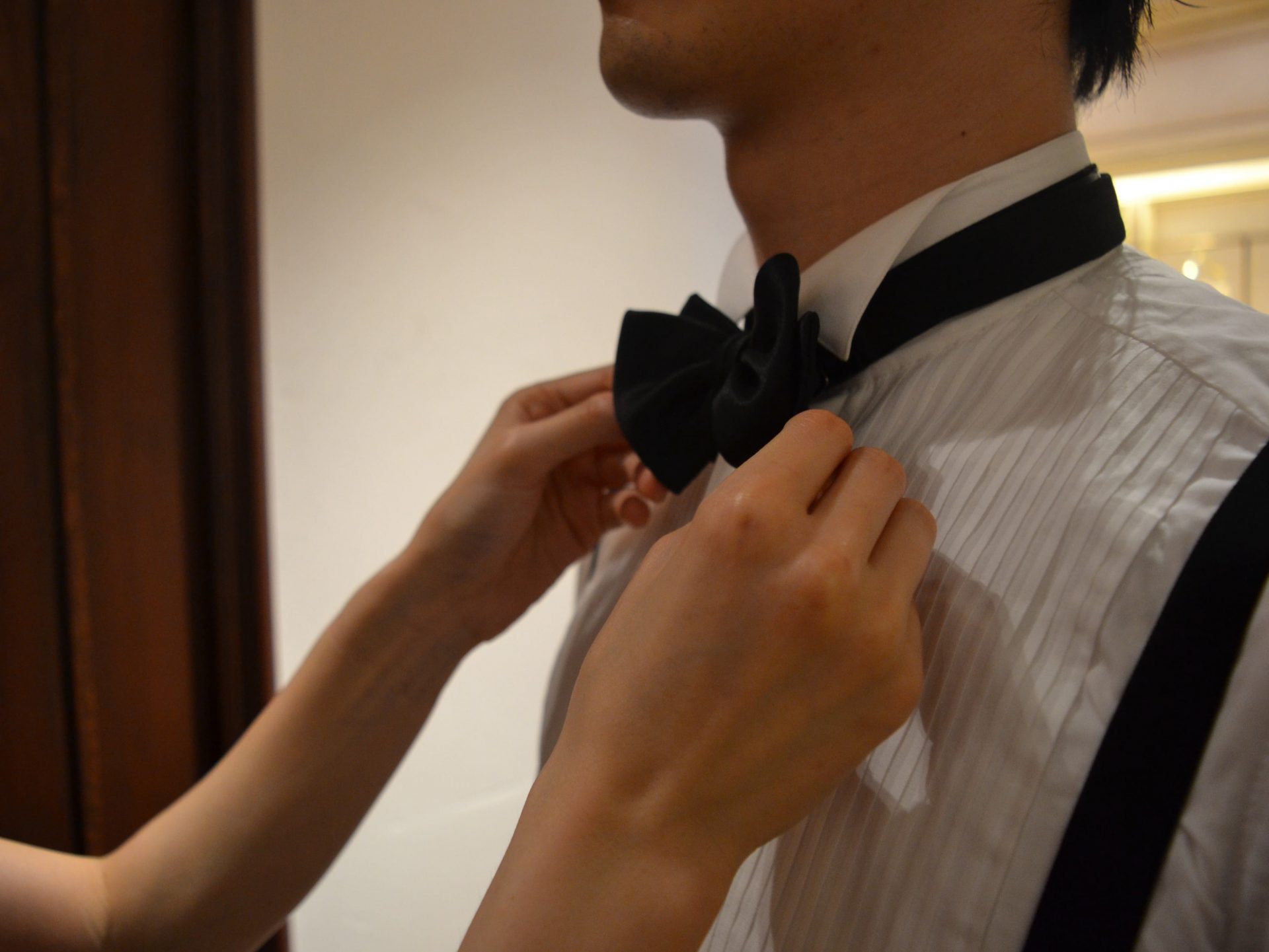 TREAT Gentlman(トリートジェントルマン)がご紹介するオランダのシャツブランド100HANDS(ハンドレッドハンズ)のウイングカラーのプリーツシャツ