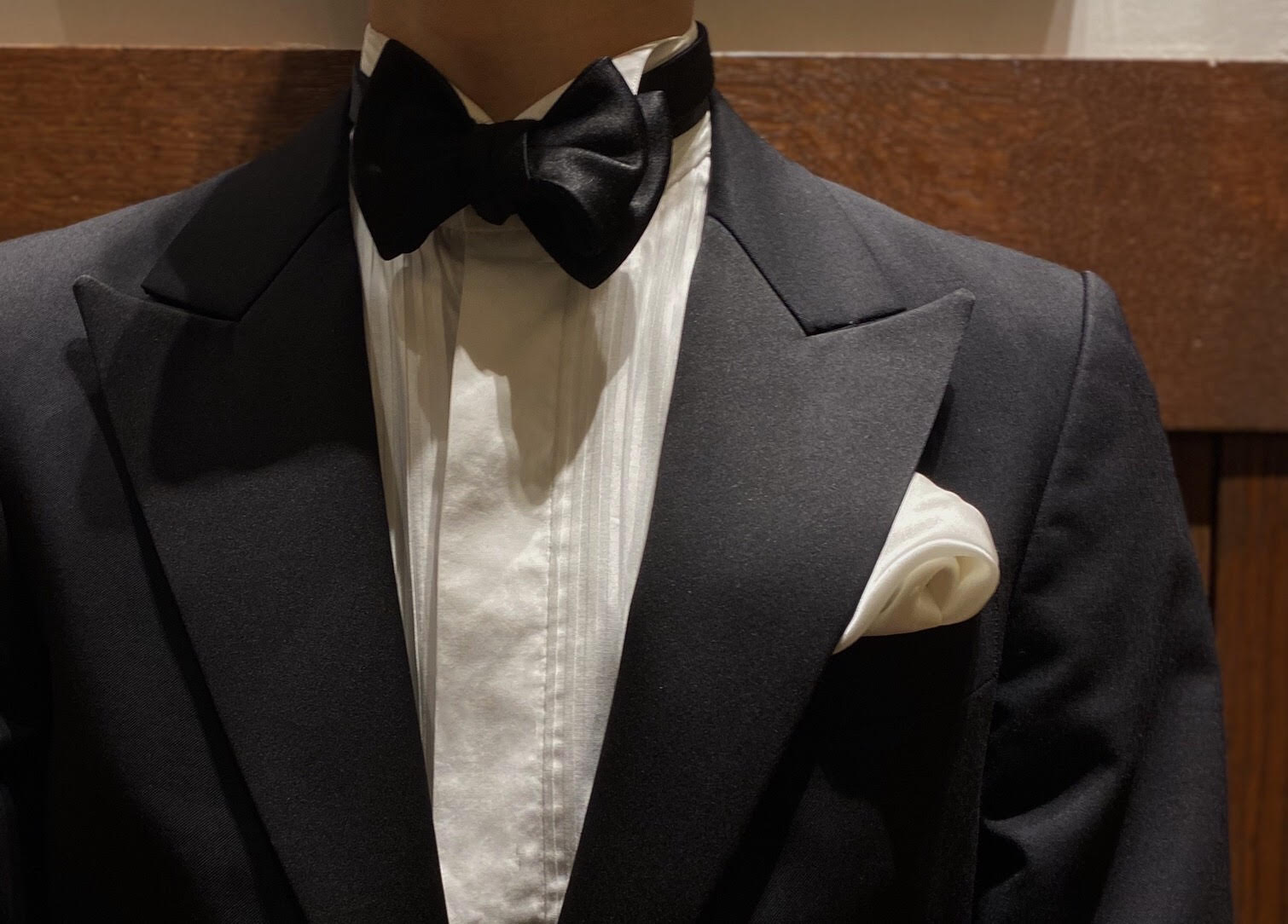 ザ・トリートドレッシング名古屋店にて人気のブラックのタキシードのコーディネートにおすすめの100HANDSのプリーツのフォーマルシャツ