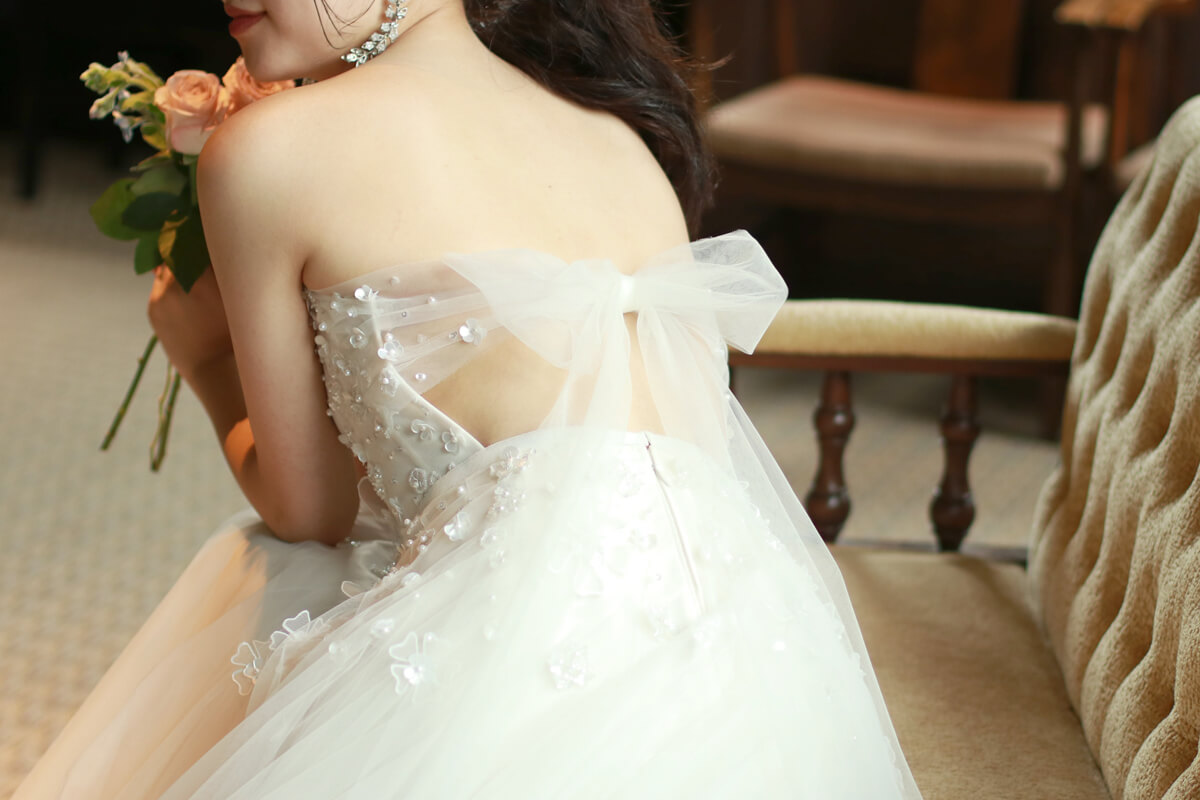 トリートドレッシング名古屋のMira Zwillingerのウェディングドレス