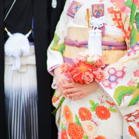 トリートのフォトシューティングレポートのご紹介。前撮り at THE FUNATSUYA(フナツヤ)/ 挙式 at 春日大社での挙式のご様子。