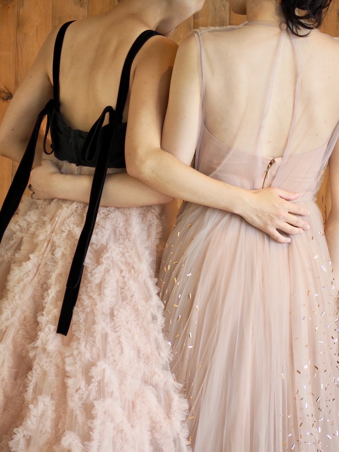 ザ・トリート・ドレッシング神戸店にお取り扱いのあるトリートメゾンとマルコ&マリアの新作カラードレスのご紹介