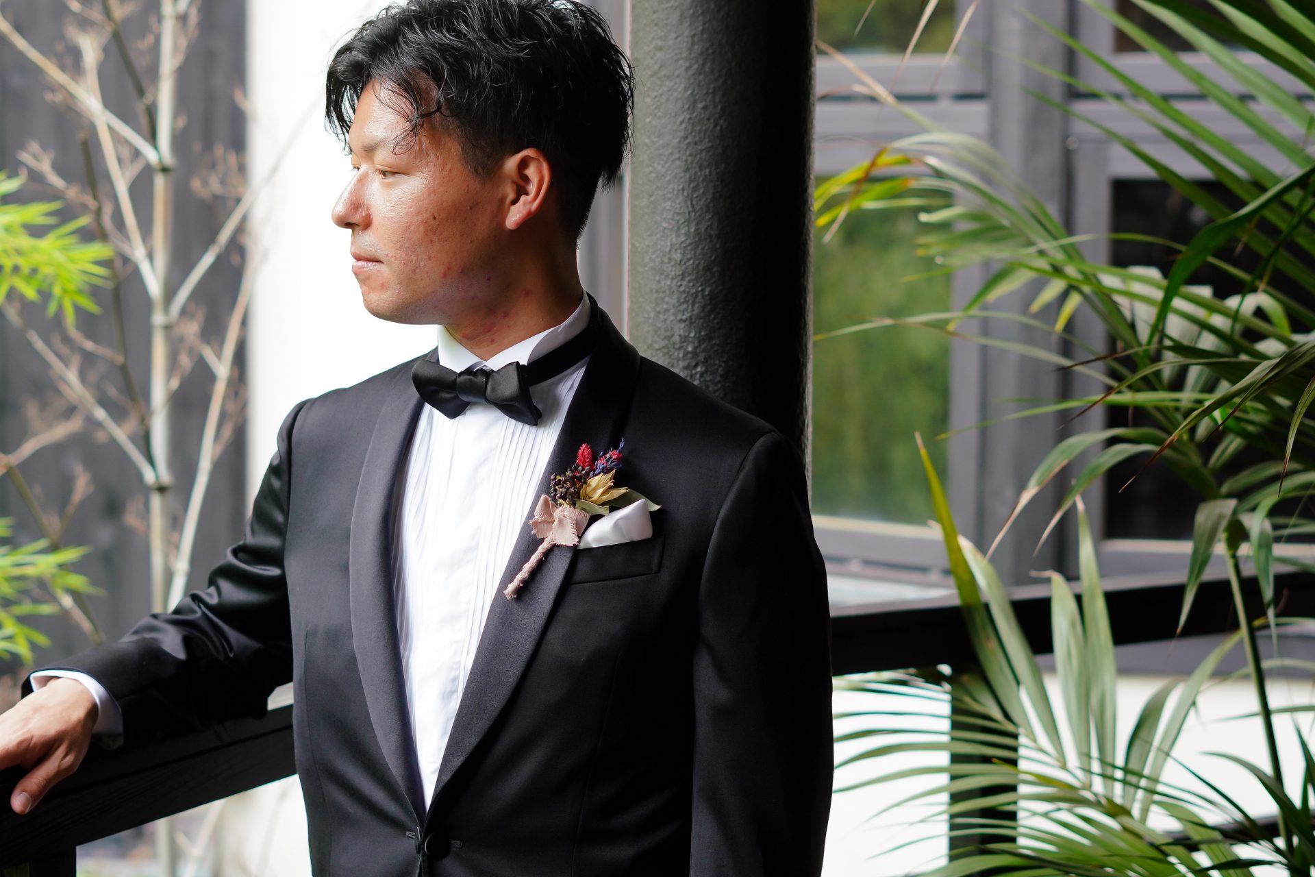 イタリアのテキスタイルメーカーのカノニコの生地を使用したザ・トリートドレッシングオリジナルのタキシード