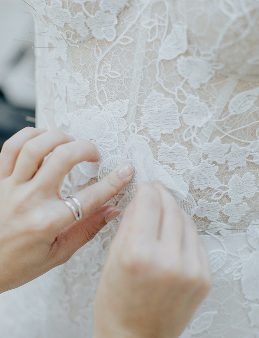 世界でも人気のミラズウィリンガーのドレスは繊細なレースやビーディングが施されており世界中から愛されています