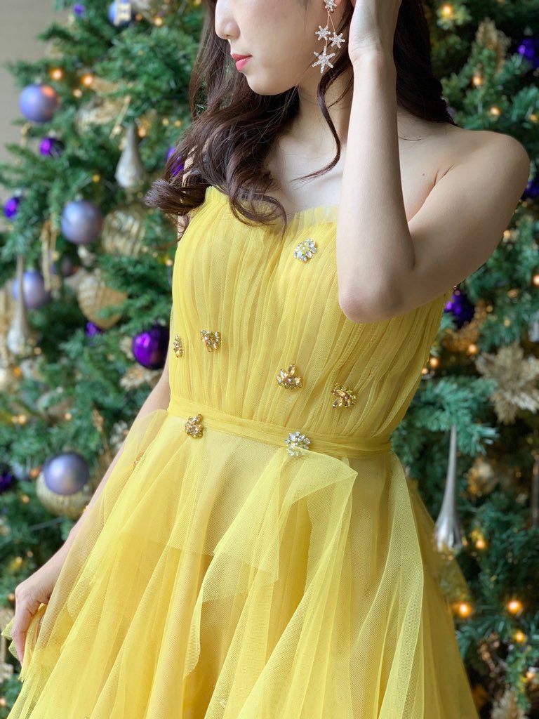 トリートドレッシング旧居留地店の新作カラードレスはホテルウエディングにぴったりのビビッドカラードレス