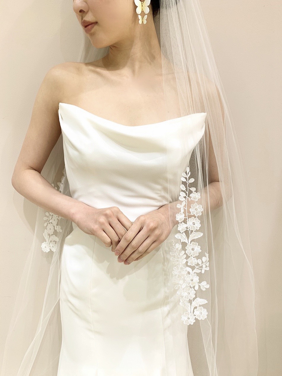 BLISS Monique Lhuillier(ブリス・モニーク・ルイリエ)の洗練されたシンプルなデザインが美しい新作オーダードレスのご紹介