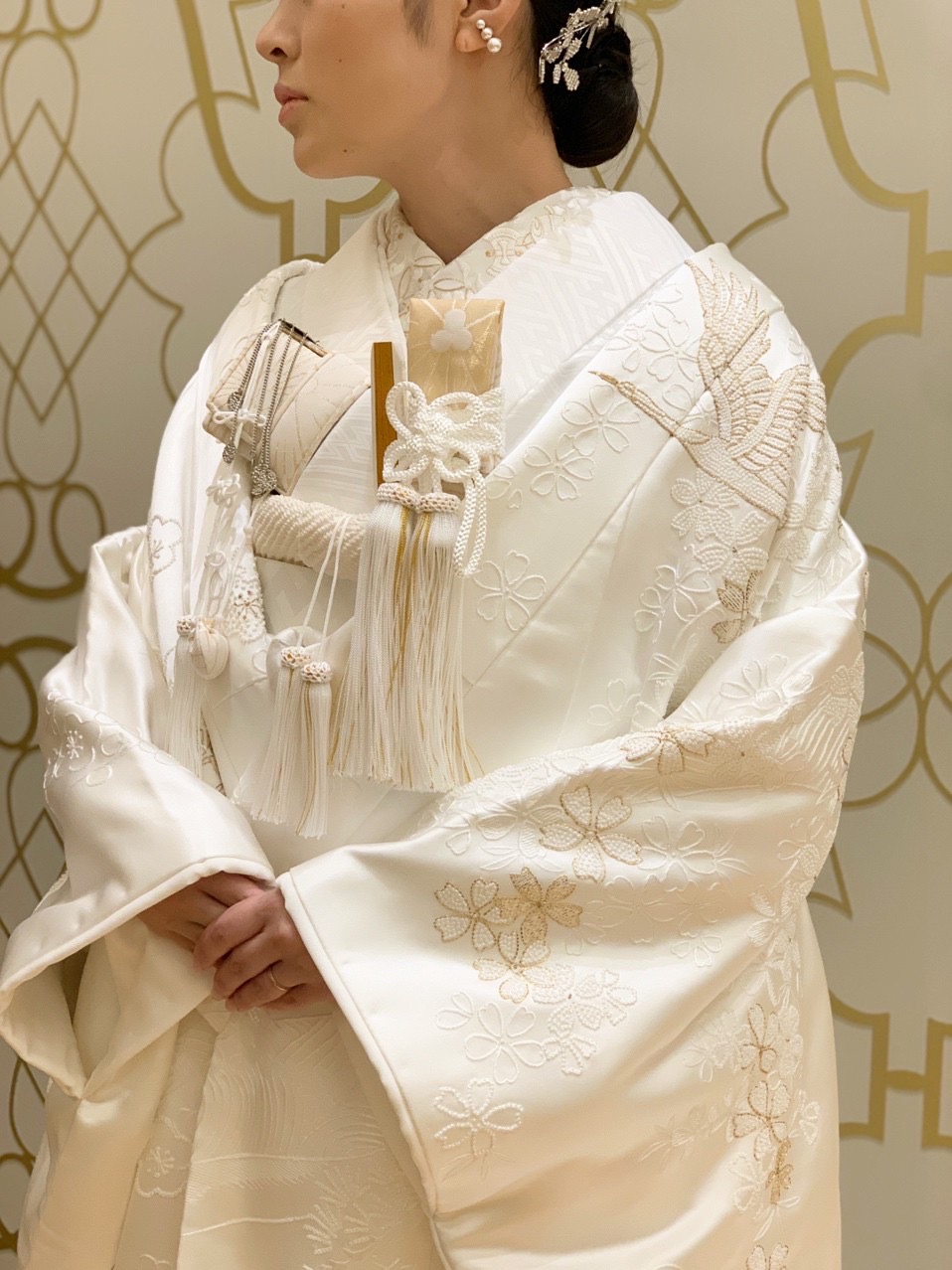 神戸・旧居留地に構えるオリエンタルホテル神戸でお式を挙げられる花嫁様におすすめの重厚感ある華やかな白無垢