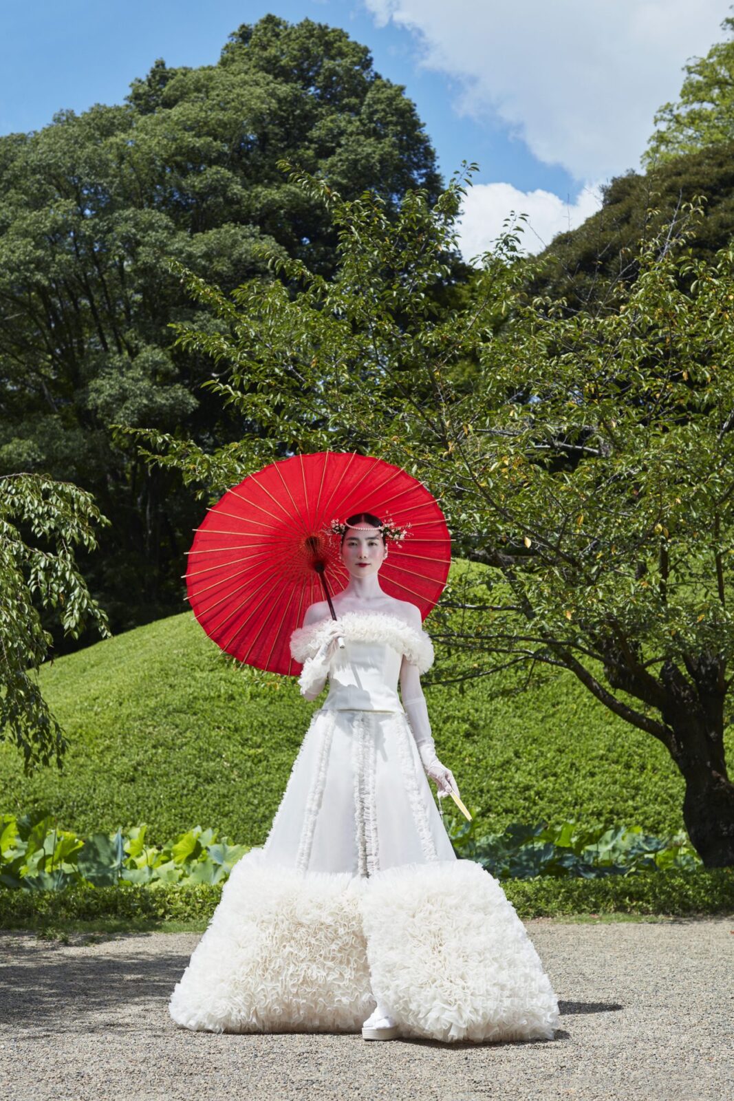 TOMO KOIZUZMI for TREAT MAISON(トモ コイズミ フォー トリート メゾン)ウェディングカプセルコレクション2021のルック紹介。