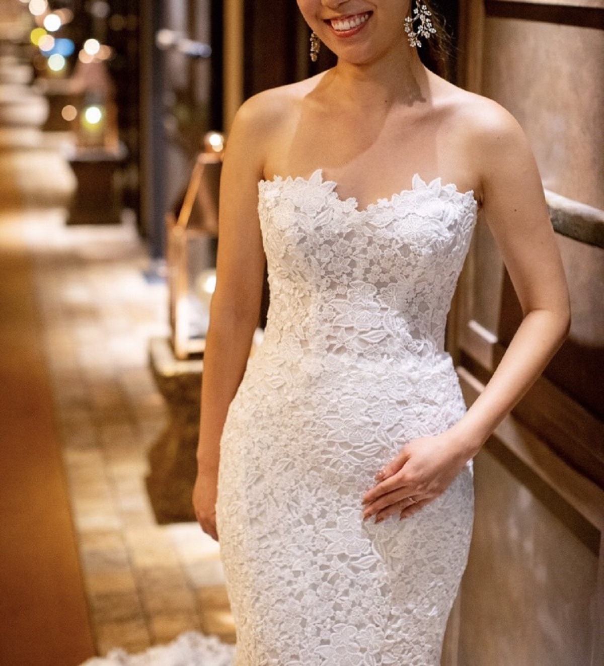 高めのウエストラインでスタイルアップが叶うドレス