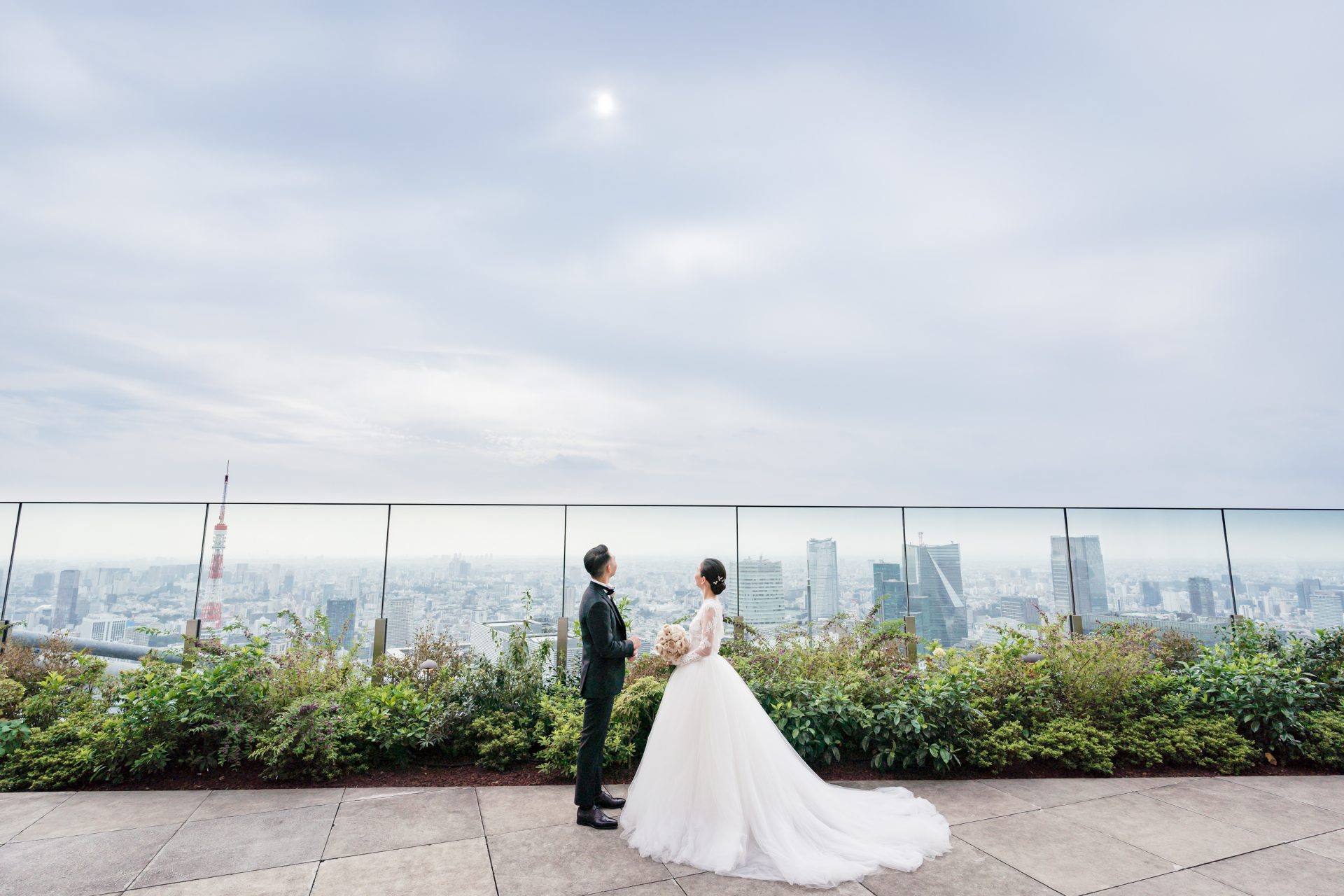 アンダーズ東京の提携ドレスショップザトリートドレッシングでは、広い会場に映えるボリュームのあるプリンセスラインのドレスやAラインのドレスも幅広く、ご紹介しております。