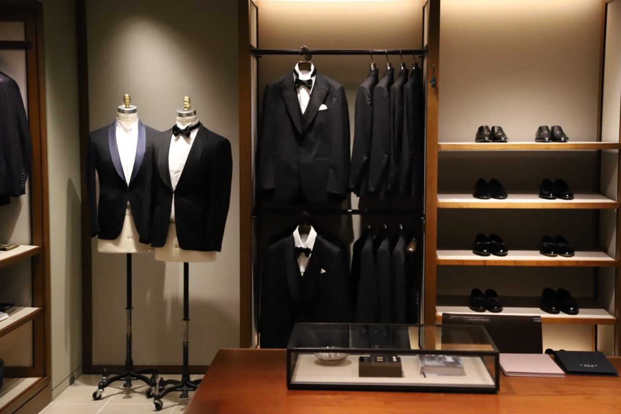 トリートドレッシング大阪店では結婚式を控える新郎様に向けたオーセンティックなフォーマルスタイルのご提案をさせていただいております。