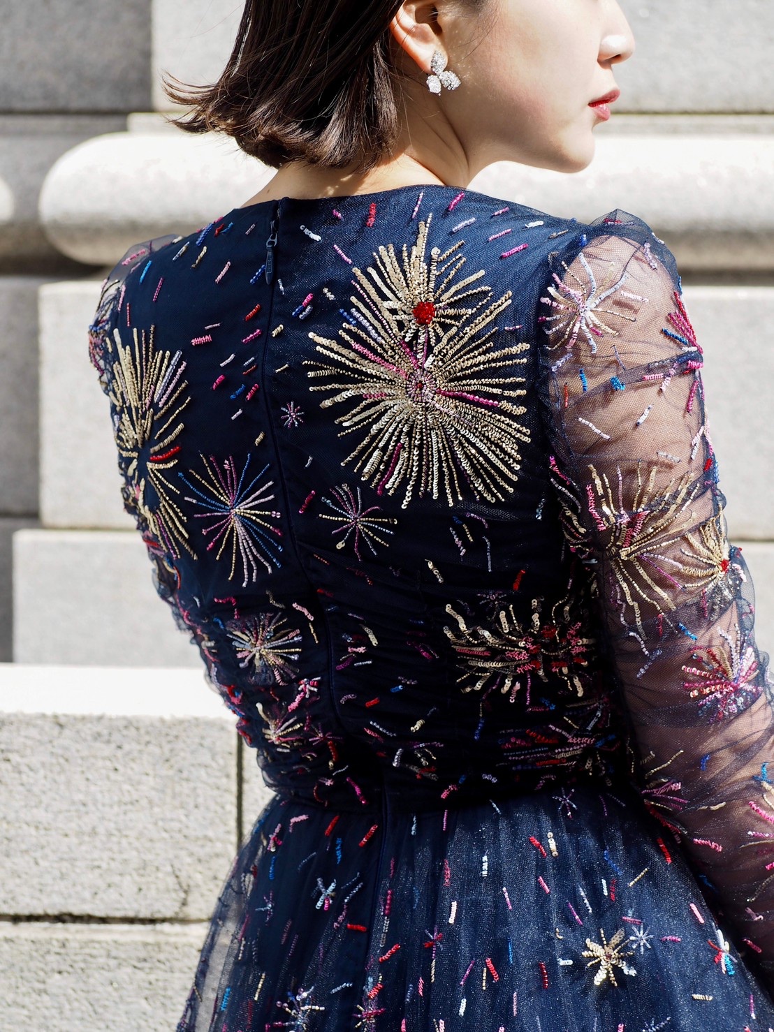 ザトリートドレッシング神戸店がおすすめする彩り鮮やかなビーディングが美しいモニークルイリエのカラードレスのご紹介