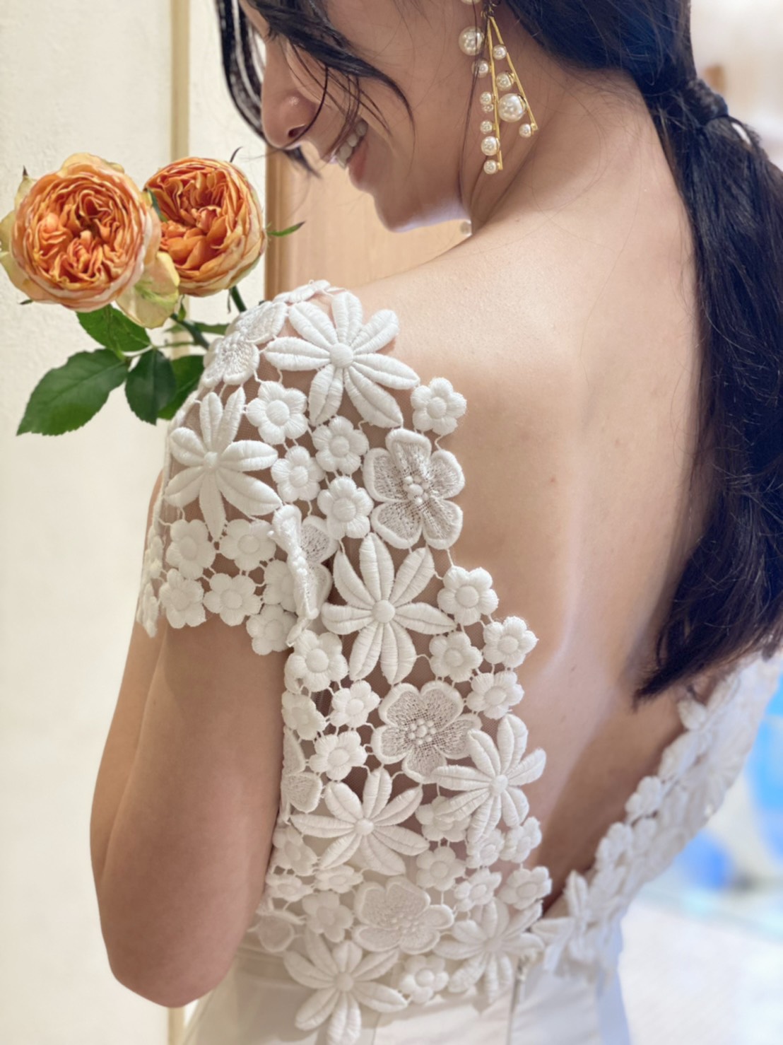 ザ・トリートドレッシング大阪店に入荷したトリートメゾンのレースの袖がついたマーメイドドレス