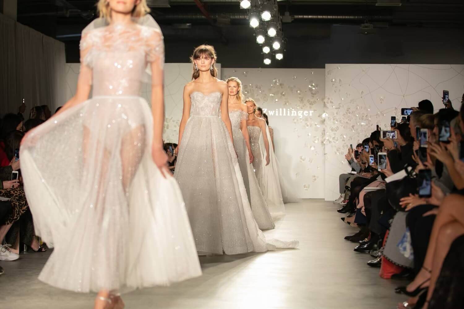 ミラズウィリンガー最新コレクションの様子