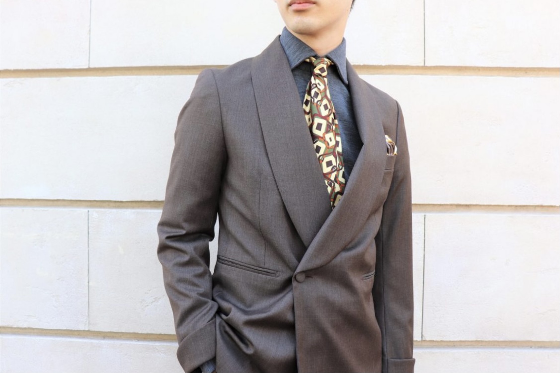 周りと差のつく特別感あるダブルブレストのカジュアルスタイル