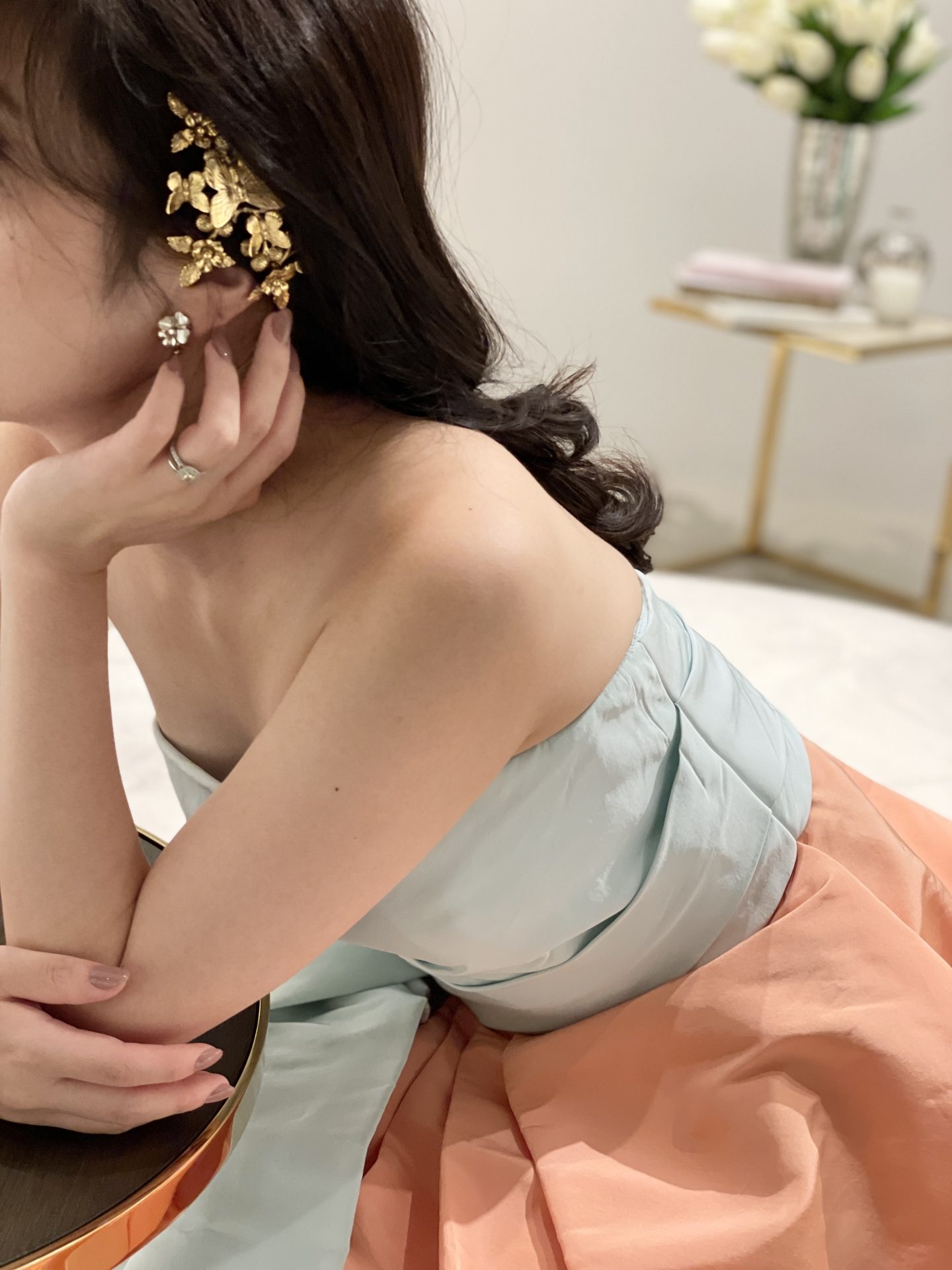 ザ・ガーデンオリエンタル大阪におすすめのナチュラルなゴールドのアクセサリー