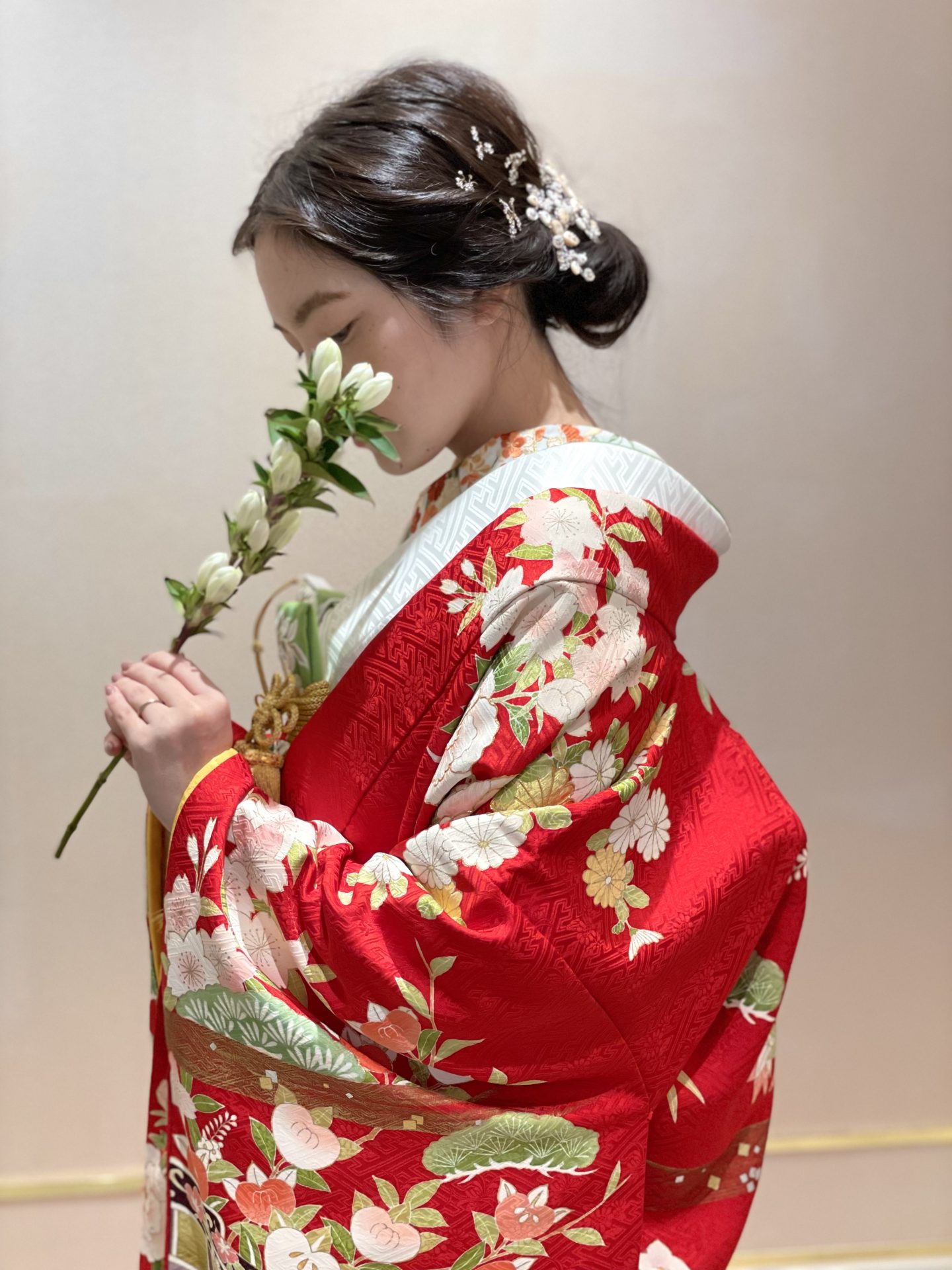 ザ・トリート・ドレッシング大阪店のおすすめの伝統的和装の赤地の色打掛